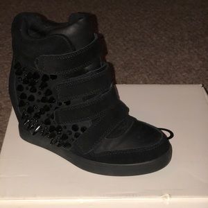 Sneaker wedge